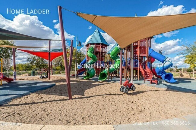 Building Photo - 2523 N Pecos Dr