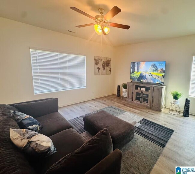 Building Photo - 510 Boxwood Bnd