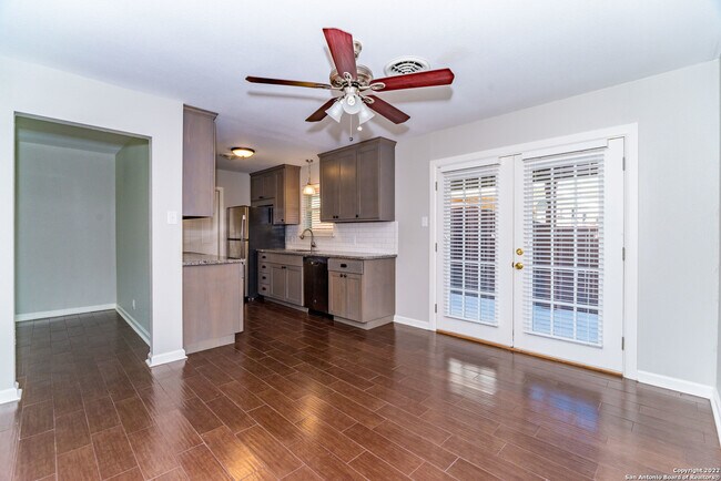 Building Photo - 447 Brees Blvd