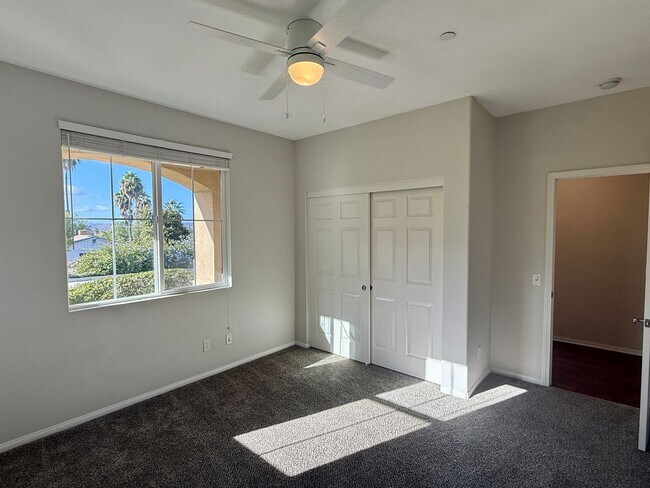 Building Photo - Beautiful 5-Bedroom Home In Oceanside