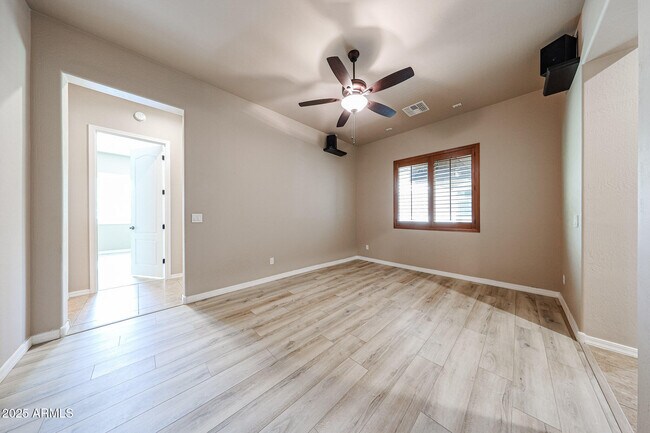 Building Photo - 4318 N 180th Dr