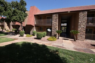 Building Photo - BELLA VITA CONDO - GUARD GATED - LOWER UNIT