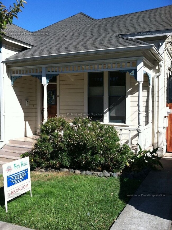 Building Photo - "Coming Soon" -One bedroom Gem in Heart of Quaint, Historic West Petaluma