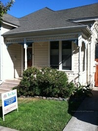 Building Photo - "Coming Soon" -One bedroom Gem in Heart of Quaint, Historic West Petaluma