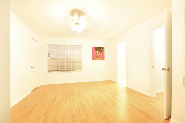 Building Photo - 4164 Belle Park Dr
