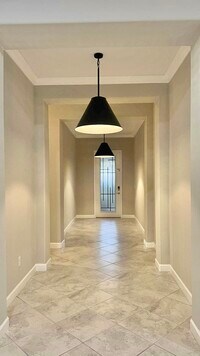 Building Photo - 2766 Hilliard Dr