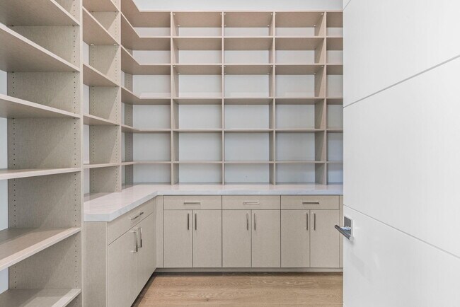 Building Photo - 2085 Vitex Ln