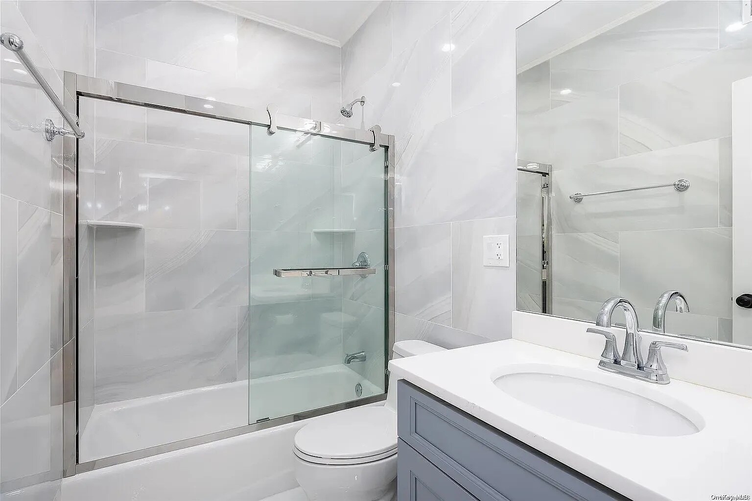 Building Photo - 8631 Range St