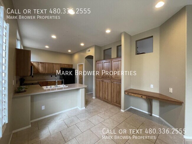 Building Photo - 17453 W Rock Ledge Rd