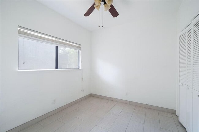Building Photo - 2605 Enfield Rd