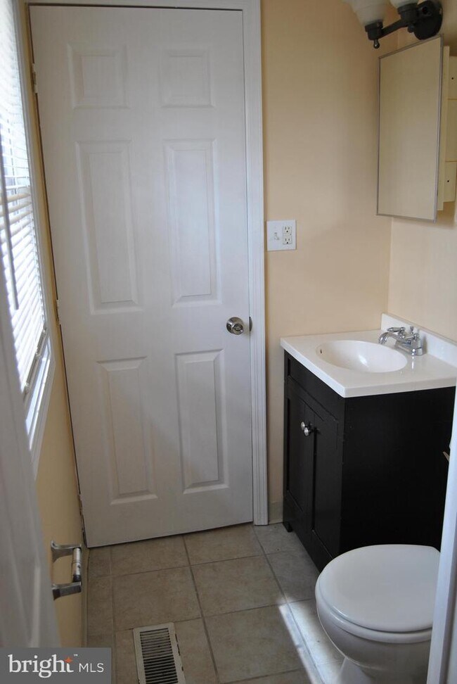 Building Photo - 22 Old Egg Harbor Rd