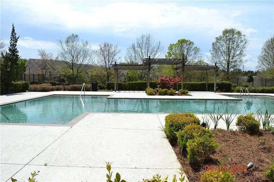 Building Photo - Room in Townhome on Bayrose Cir