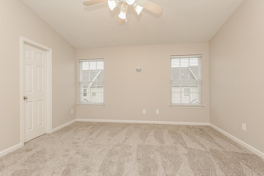 Building Photo - 4031 George Buchanan