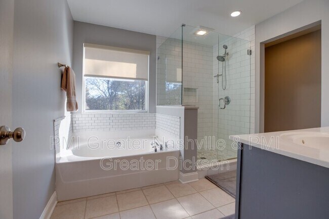 Building Photo - 7393 Riverfront Dr