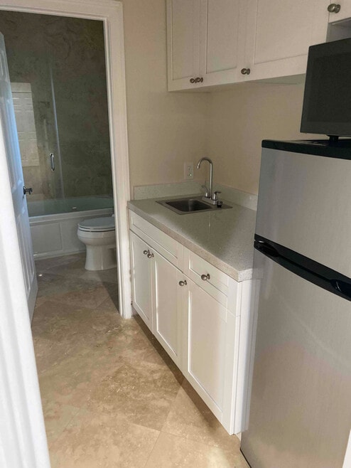 Building Photo - 12450 SW 96th Ct