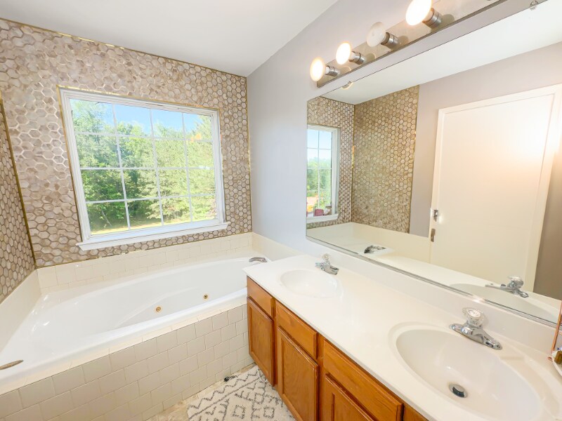 Building Photo - 15507 Pocopson Creek Way