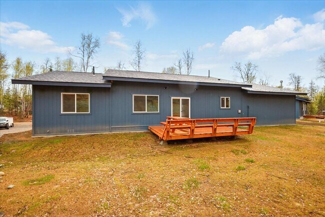 Building Photo - 8561 W Cormorant Way