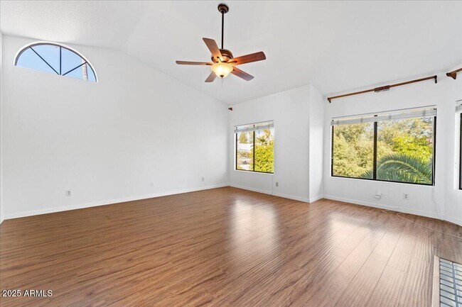 Building Photo - 15220 N 49th St