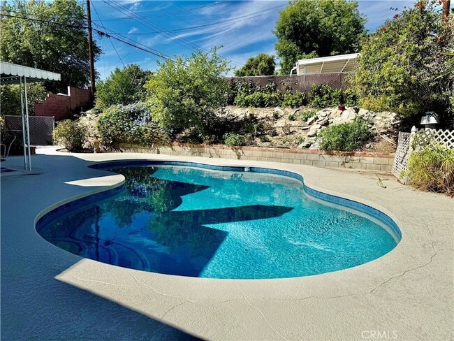 Building Photo - 11543 Swinton Ave