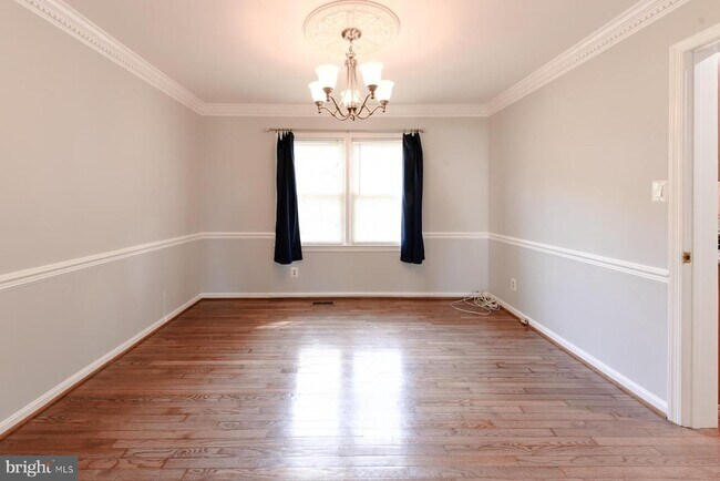 Building Photo - 1345 Carpers Farm Way