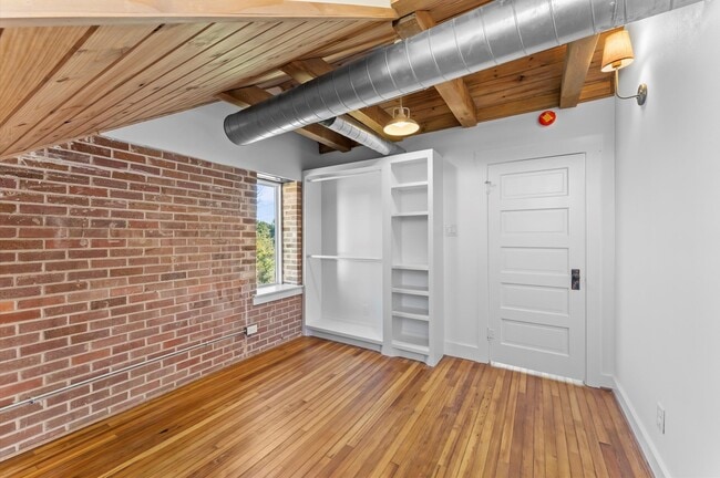 Building Photo - 1420 FM 1960