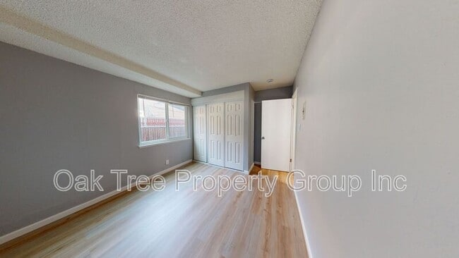 Building Photo - 959 75th Ave