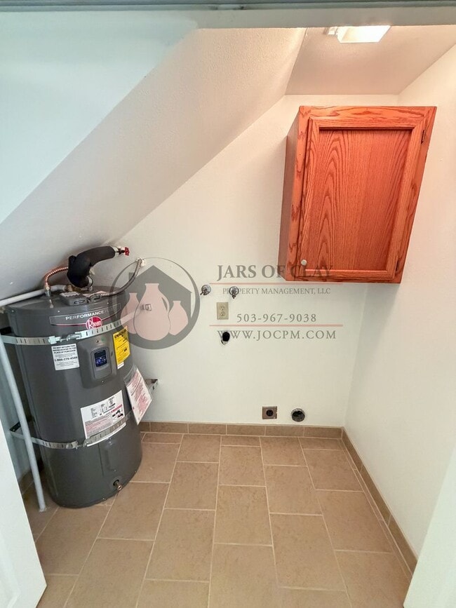 Building Photo - Laura/Bolliger #2022-1085