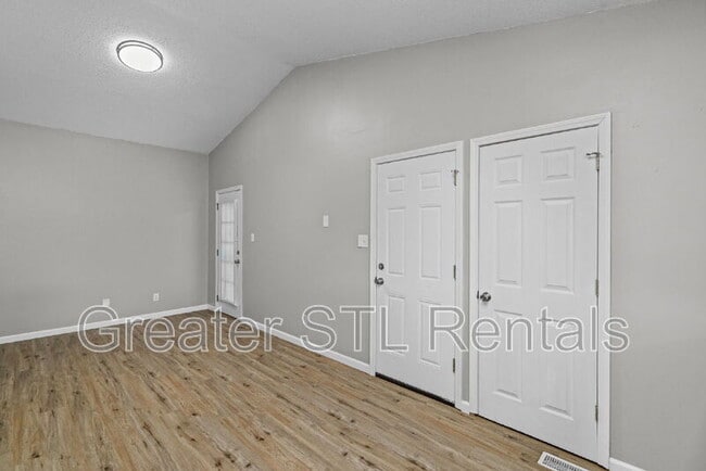 Building Photo - 1519 Harvard Way