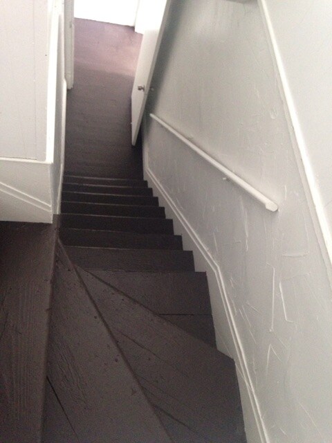 Building Photo - 103 W Walnut St