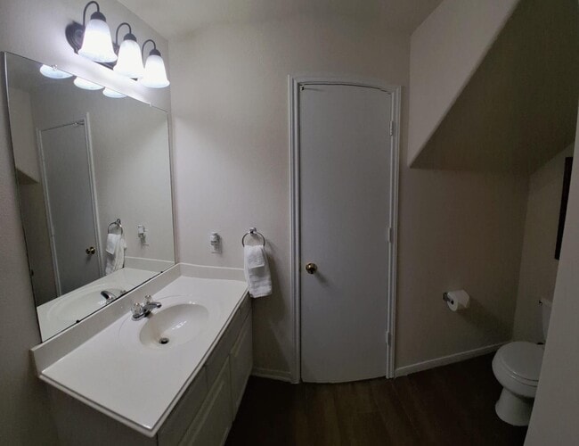 Building Photo - 16855 Accolade Way