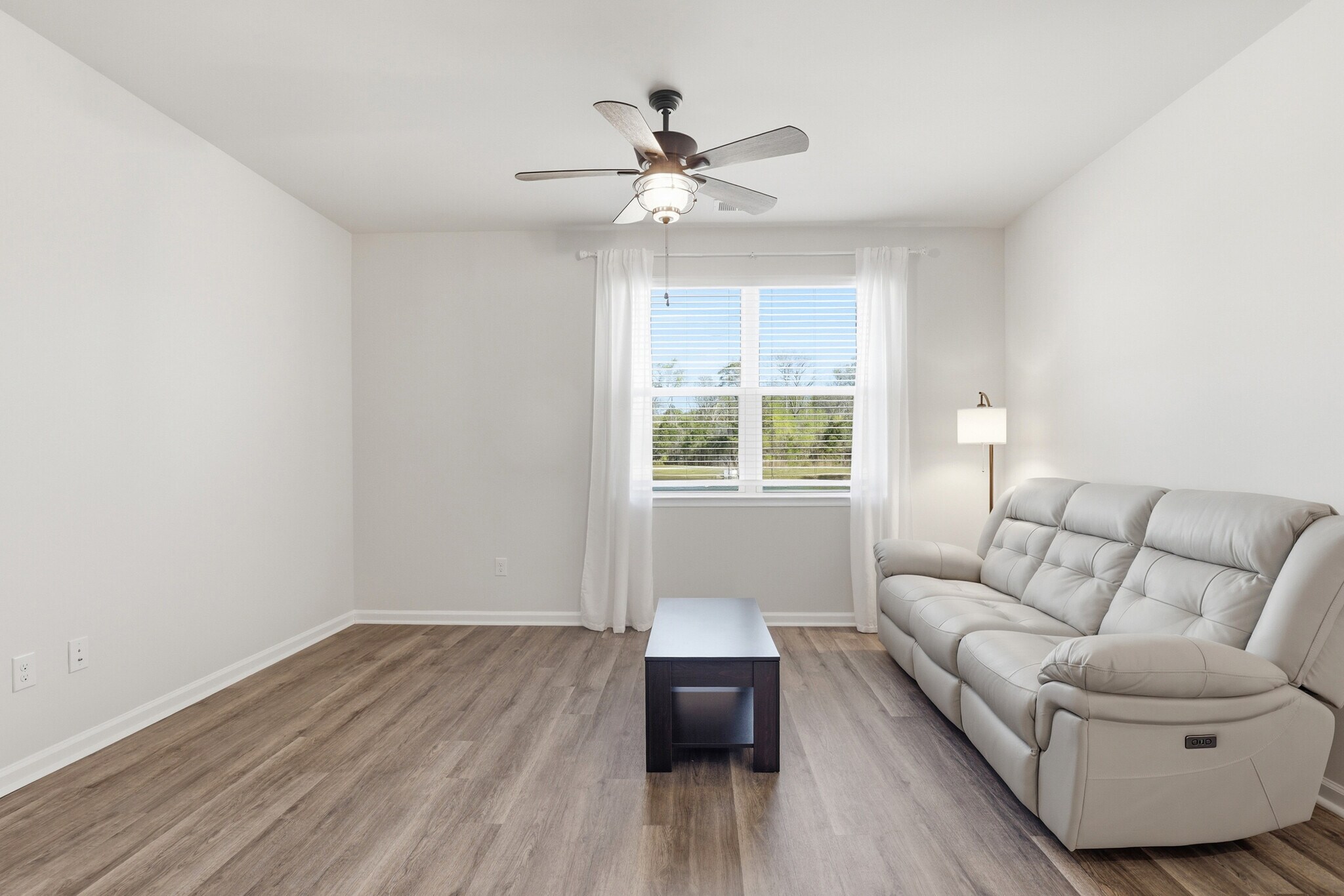 Building Photo - 115 Brooks Dr