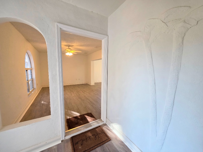 Building Photo - 12991 114th Ave N