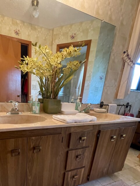 Building Photo - 629 Madrid Ave