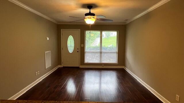 Building Photo - 211 Elmwood Dr