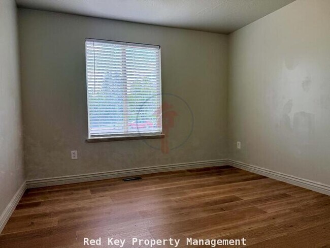 Building Photo - 234 W 2200 N