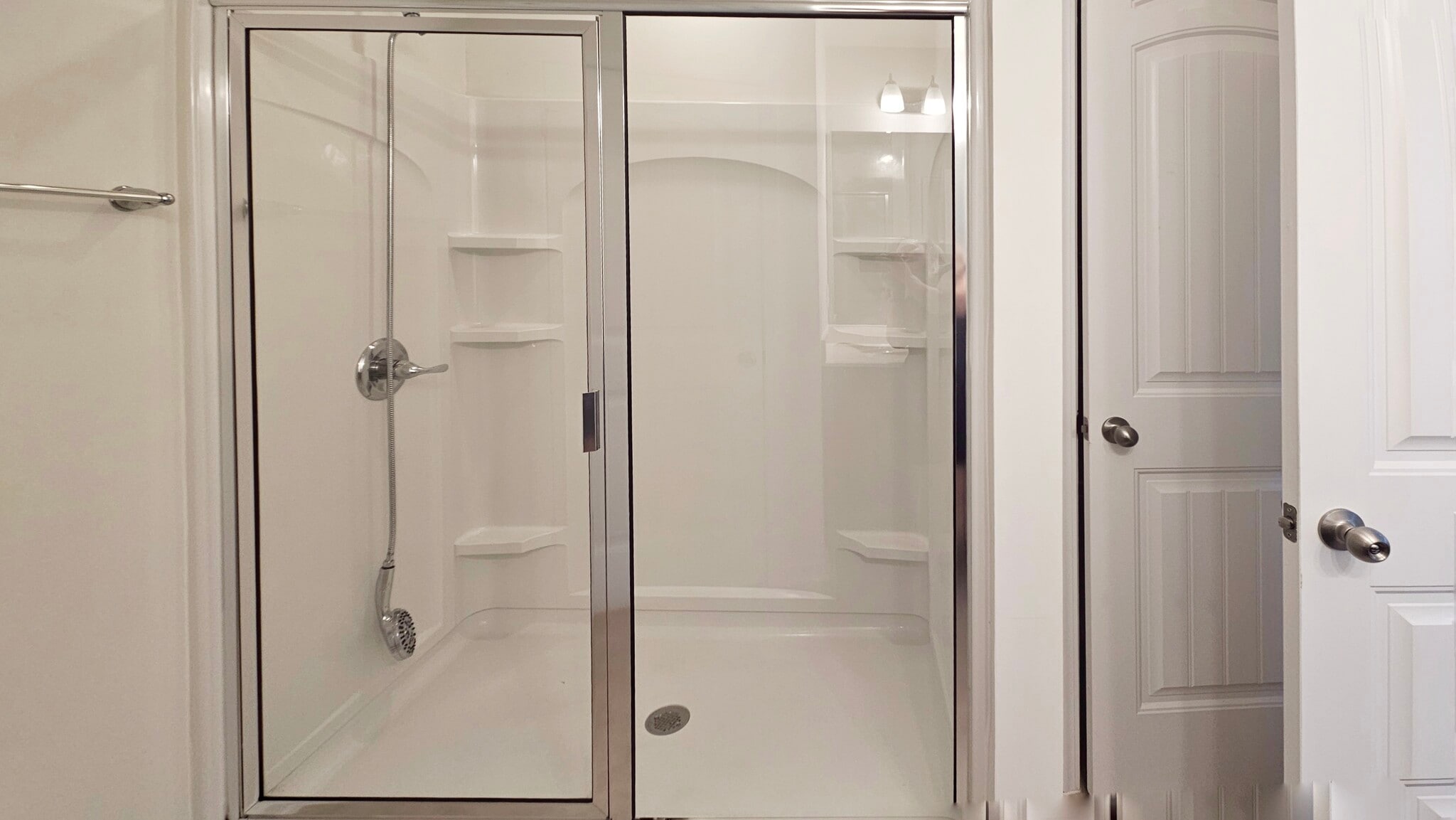 Building Photo - 90 W Grove Point Dr