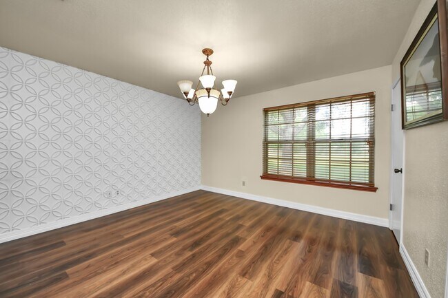 Building Photo - 8407 Kirchner Rd