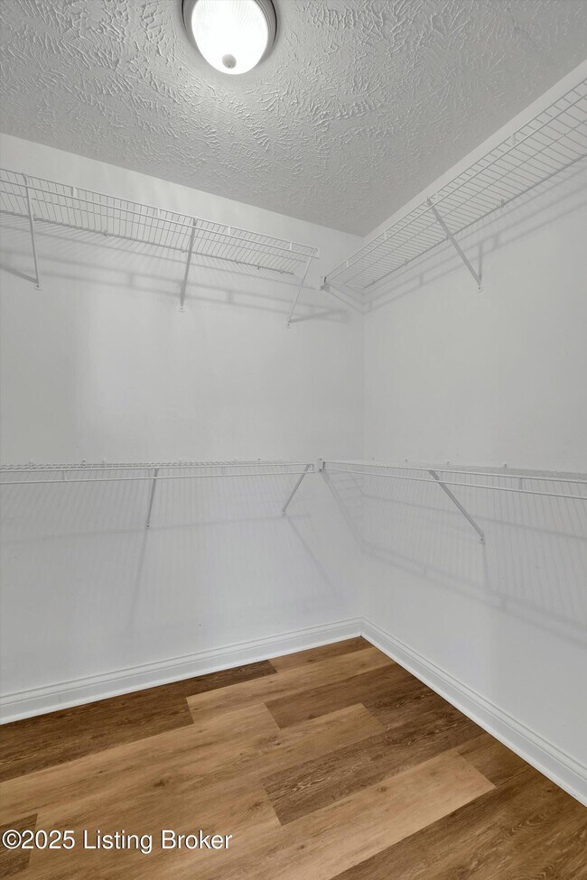 Building Photo - 12611 Bernay Pl