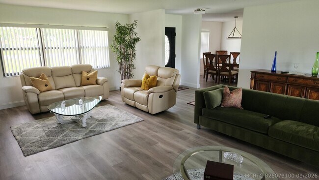 Building Photo - 4324 Gator Trace Cir