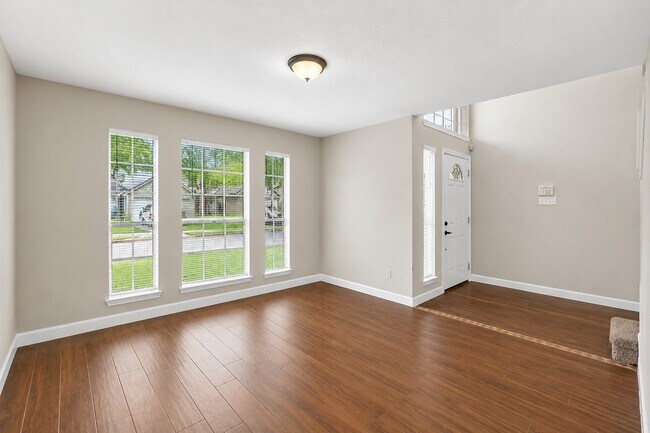 Building Photo - 19002 Timber Way Dr