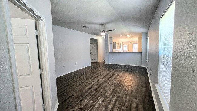 Building Photo - 12805 Sky Harbor Dr