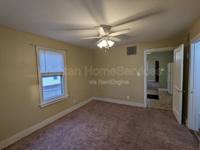 Building Photo - 410 N Monroe St