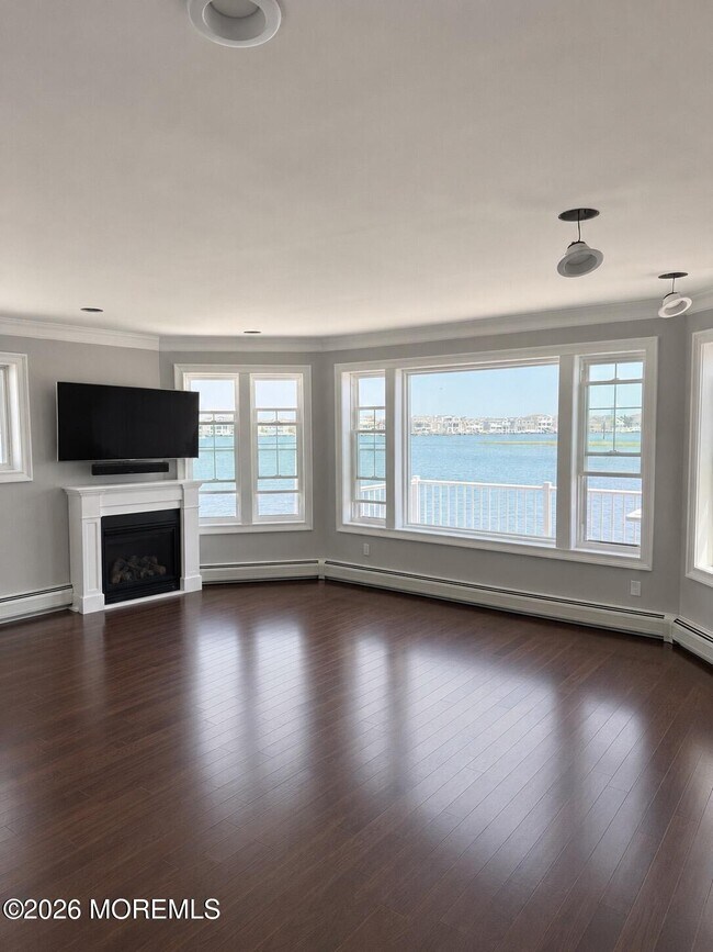 Building Photo - 34 Harborside Dr E
