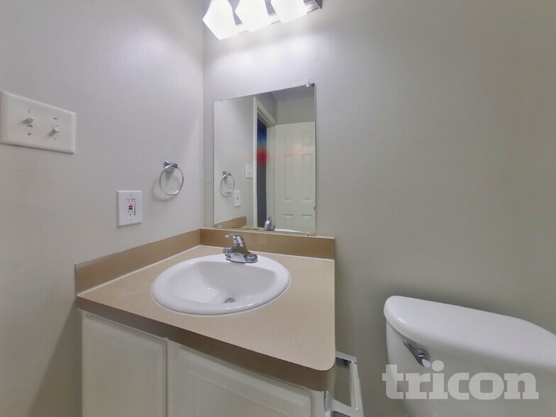 Building Photo - 16339 Noble Meadow Ln