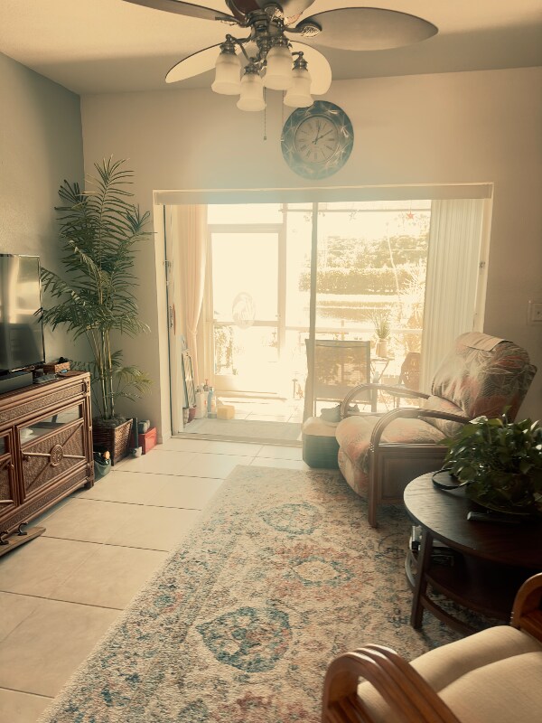 Building Photo - 10012 Pacific Pines Ave