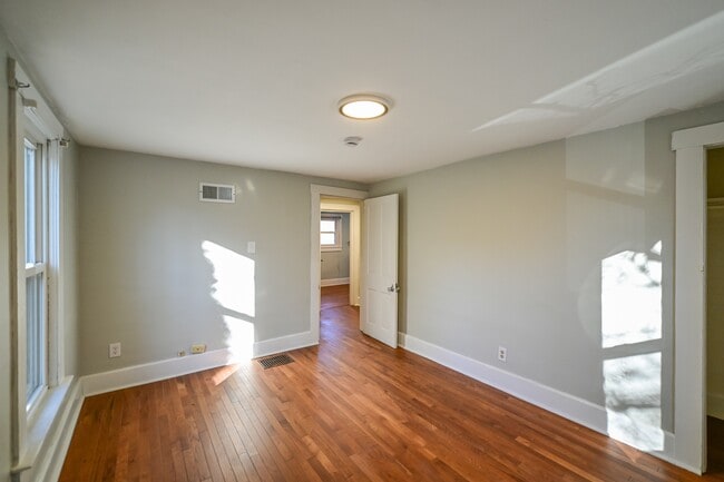 Building Photo - 29 N Shafer St