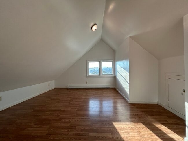 Bedroom1 p2 - 225 S Main Ave