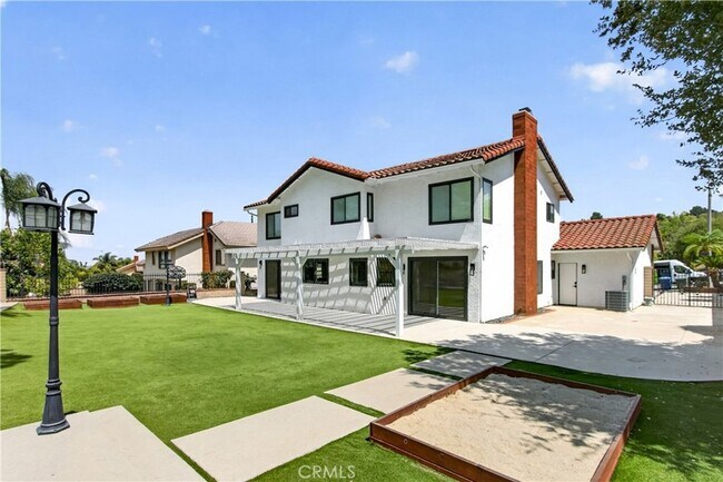 Building Photo - 2423 Joel Dr