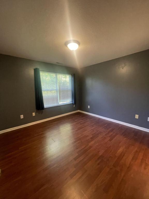 Building Photo - 93 Creekside Dr