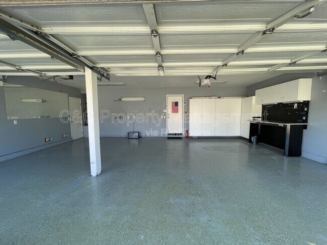 Building Photo - 41980 Trinity River Way